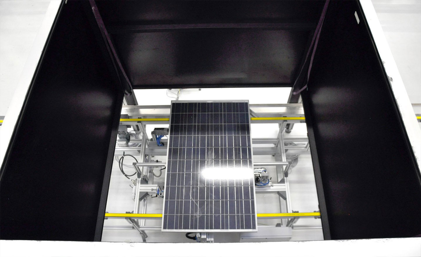 Montagelinie Solartechnik
